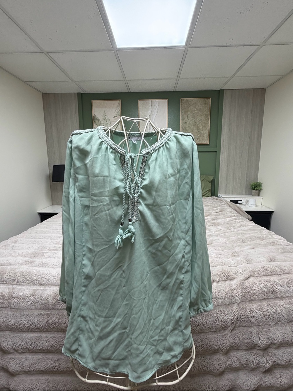 DR2 Mint Green Boho Braided Tie-Neck Tunic Blouse Size Medium